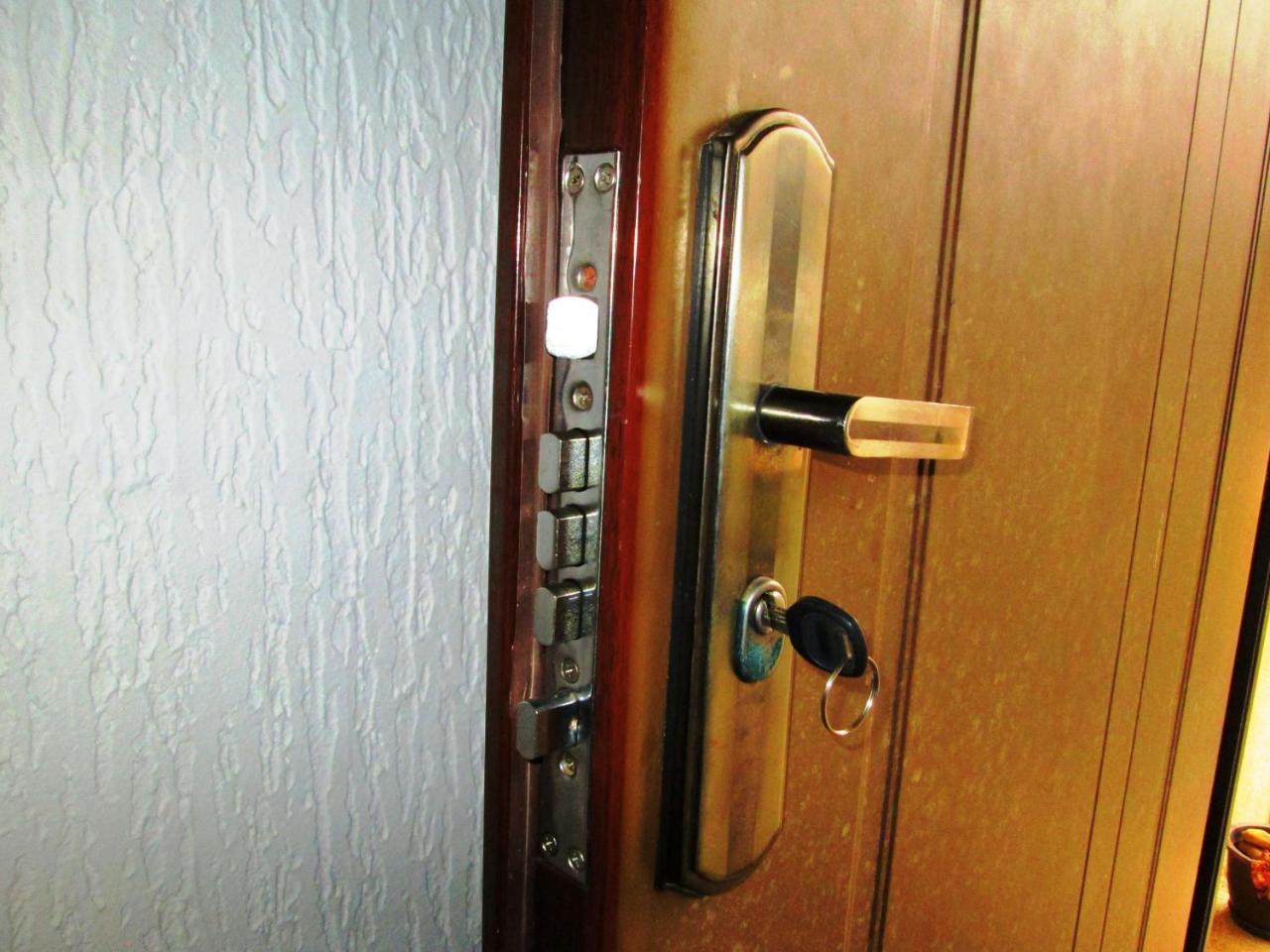 Nis Apartman Exterior foto