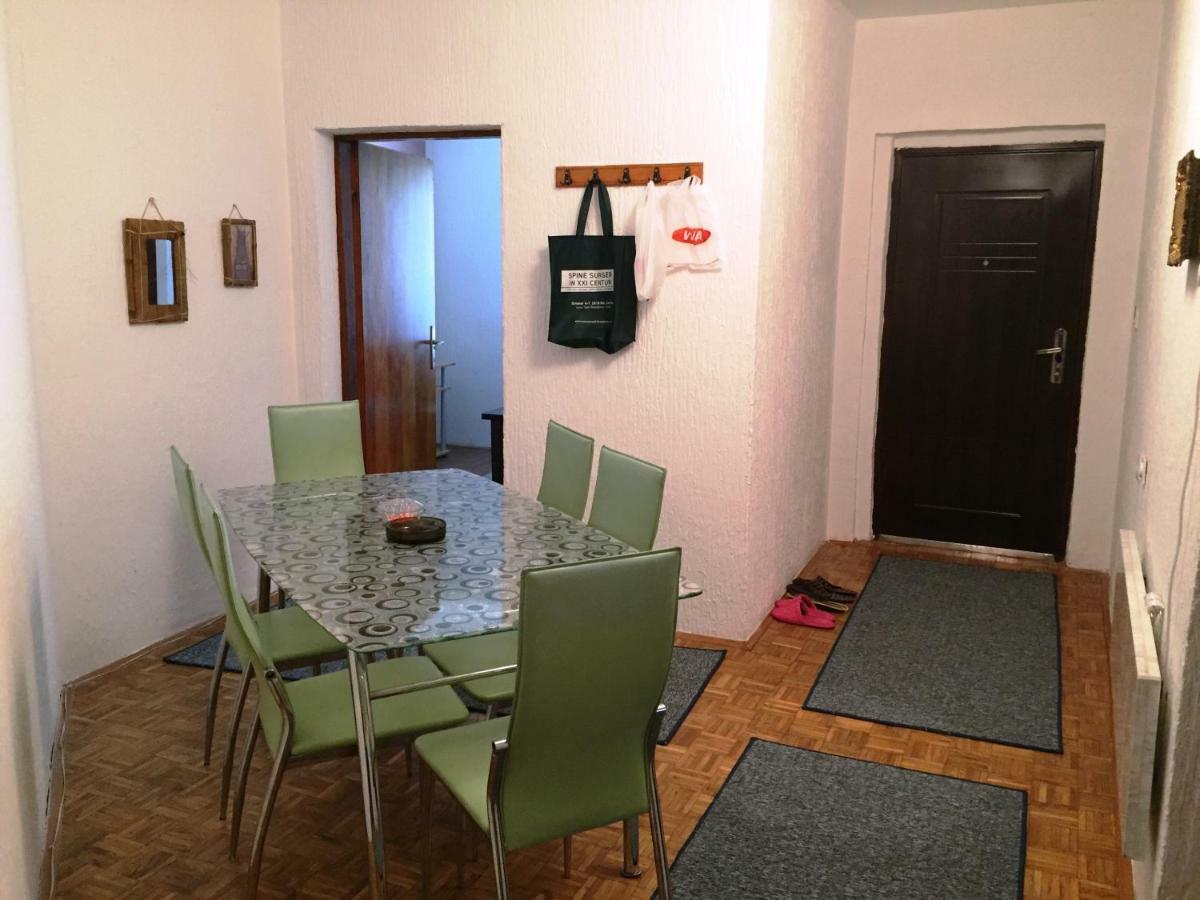 Nis Apartman Exterior foto